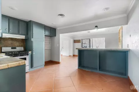 2025 9th Ave, Delano, CA 93215 photo 12