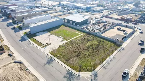 5102 Park Diane Ave, Bakersfield, CA 93313