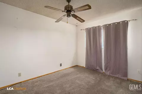 Bedroom - 451 Atlantic Ave, Shafter, CA 93263 photo 1 of 4