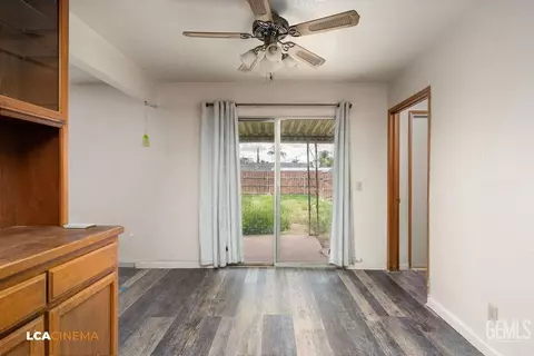 Living - 451 Atlantic Ave, Shafter, CA 93263 photo 1 of 3