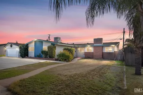 Exterior - 451 Atlantic Ave, Shafter, CA 93263 photo 1 of 1
