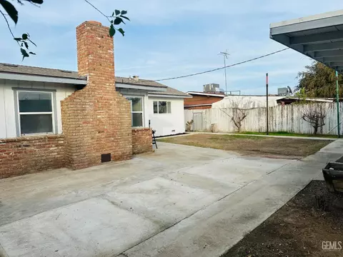 Exterior - 1608 17th Ave, Delano, CA 93215 photo 5 of 5