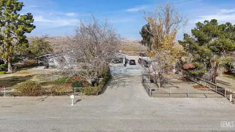 28162 Sunridge Ave, Taft, CA 93268 photo 11