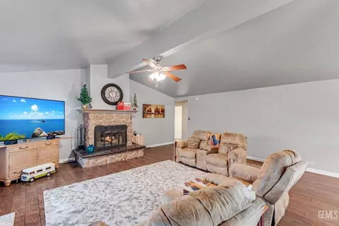 28162 Sunridge Ave, Taft, CA 93268 photo 31
