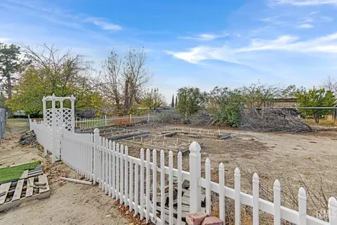 28162 Sunridge Ave, Taft, CA 93268 photo 54