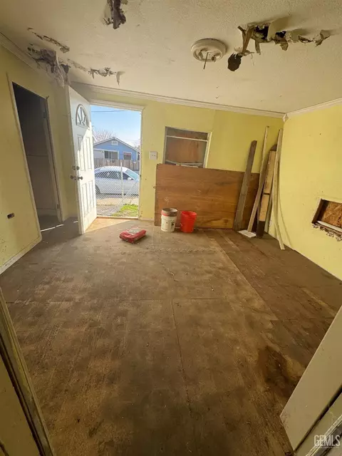 505 5th St, Taft, CA 93268 photo 4