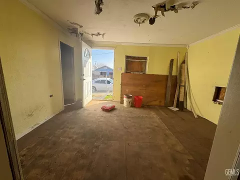 505 5th St, Taft, CA 93268 photo 2