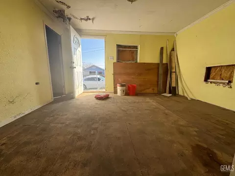 505 5th St, Taft, CA 93268 photo 3