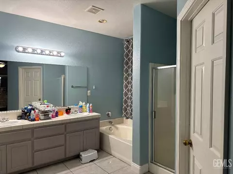 Bath - 12018 Copernicus Ave, Bakersfield, CA 93312 photo 1 of 2