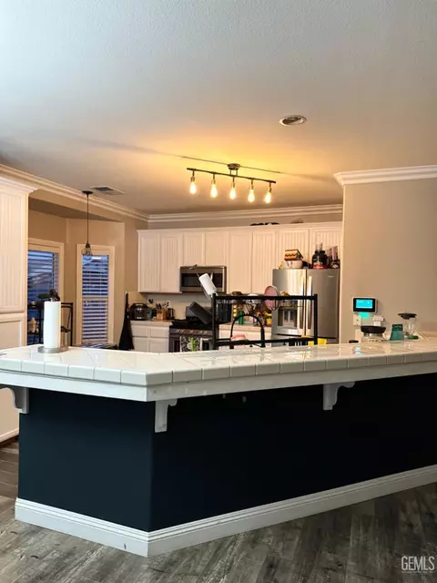 Kitchen - 12018 Copernicus Ave, Bakersfield, CA 93312 photo 1 of 2