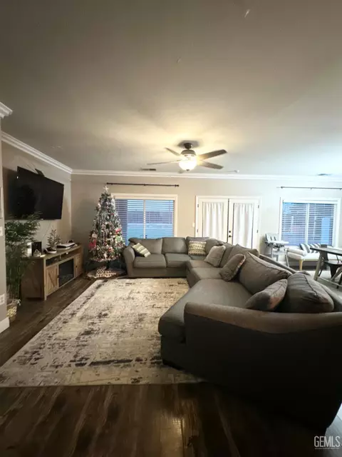 Living - 12018 Copernicus Ave, Bakersfield, CA 93312 photo 1 of 1