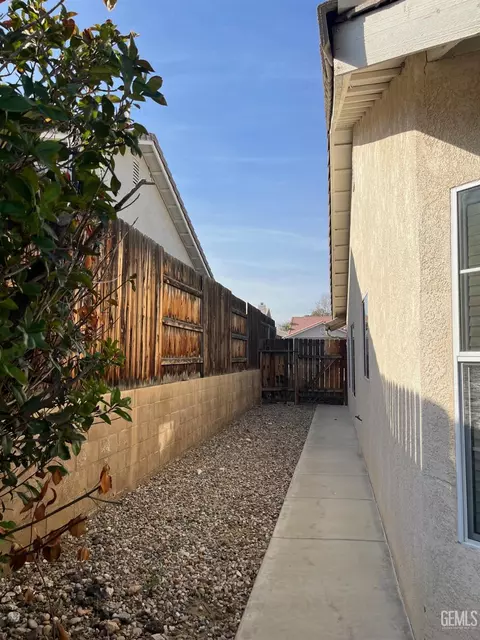 104 James Ave, Taft, CA 93268 photo 40