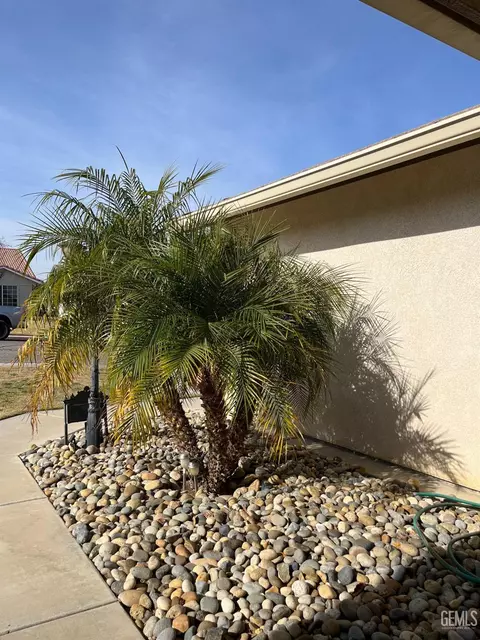 104 James Ave, Taft, CA 93268 photo 52