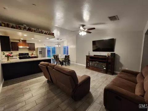 Other - 600 Aussie Ave, Bakersfield, CA 93307 photo 2 of 7