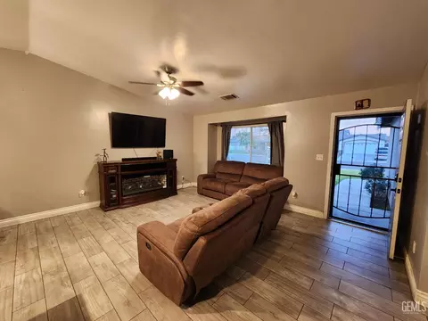 Other - 600 Aussie Ave, Bakersfield, CA 93307 photo 1 of 7