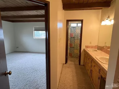 24081 Basin Harbor Ct, Tehachapi, CA 93561 photo 7