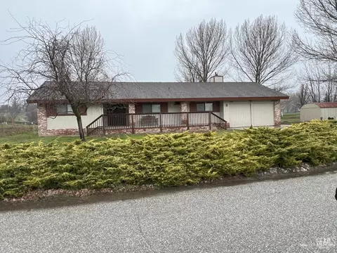 24081 Basin Harbor Ct, Tehachapi, CA 93561 photo 1