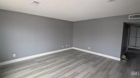 103 Pierce St, Taft, CA 93268 photo 5