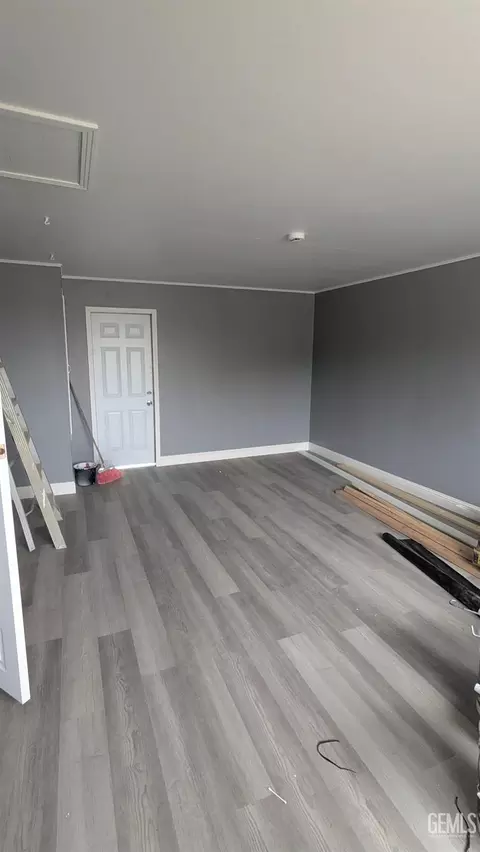 103 Pierce St, Taft, CA 93268 photo 8