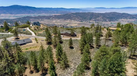 27181 Stirrup Way, Tehachapi, CA 93561 photo 5