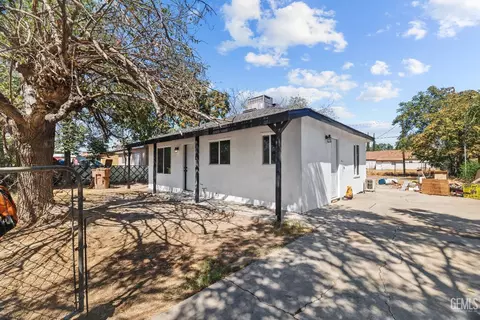 413 Easter St, Bakersfield, CA 93307 photo 1
