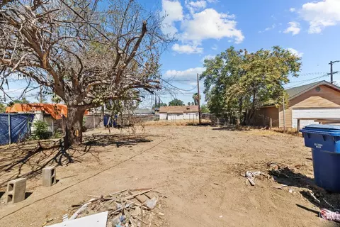 413 Easter St, Bakersfield, CA 93307 photo 14