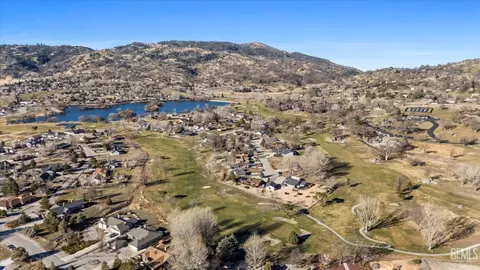 24101 Basin Harbor Ct, Tehachapi, CA 93561 photo 5
