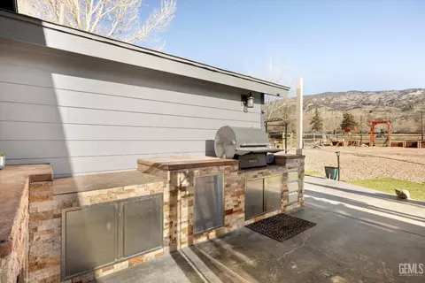 24101 Basin Harbor Ct, Tehachapi, CA 93561 photo 37