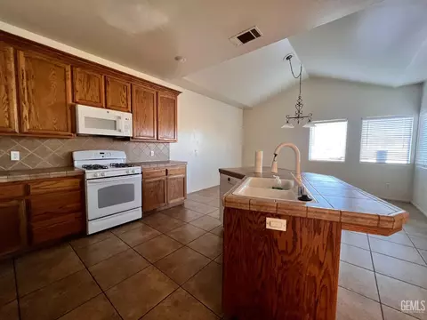 19811 Sun Ct, Tehachapi, CA 93561 photo 7