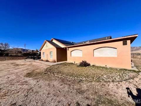 19811 Sun Ct, Tehachapi, CA 93561 photo 3