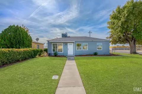 325 1st St, Bakersfield, CA 93304