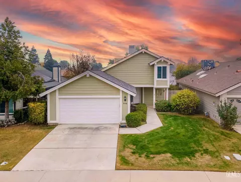 7115 Hanover Cir, Bakersfield, CA 93309
