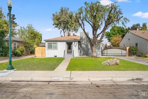 2630 Dracena St, Bakersfield, CA 93304