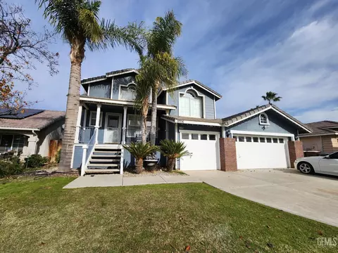 11706 Wrangler Dr, Bakersfield, CA 93312