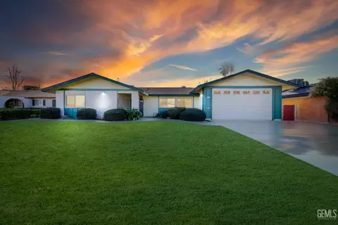 105 Bermuda St, Bakersfield, CA 93309