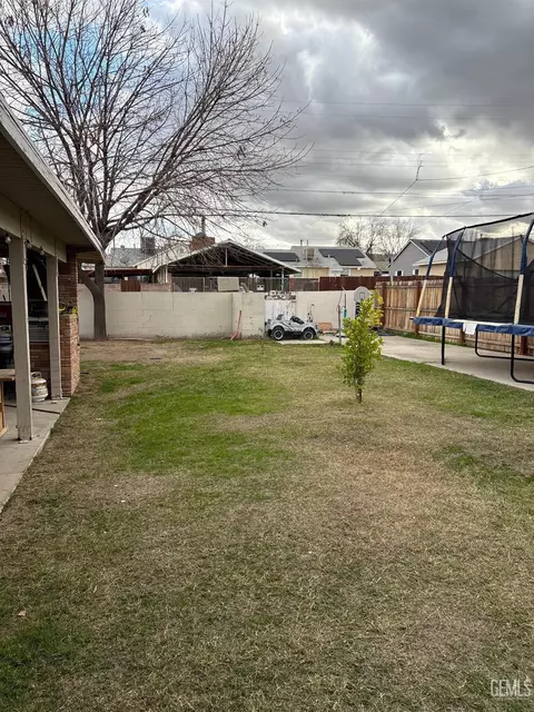 115 E San Emidio St, Taft, CA 93268 photo 20