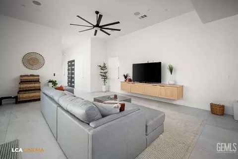 15431 Johnson Rd, Bakersfield, CA 93314 photo 10