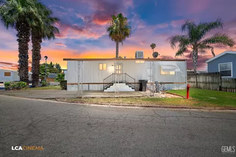 144 Torrey Pine Ln, Bakersfield, CA 93308