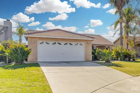 333 W Pilot Ave, Bakersfield, CA 93308