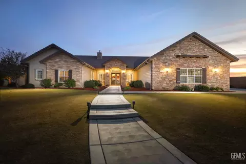 15027 Spring Xing, Bakersfield, CA 93314