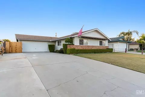 4507 Knoll Dr, Bakersfield, CA 93308