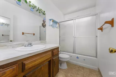 549 Front St, Taft, CA 93268 photo 17