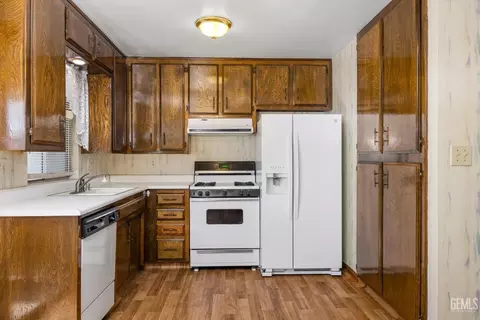 549 Front St, Taft, CA 93268 photo 12