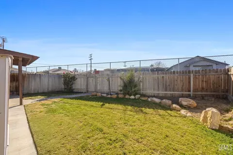 549 Front St, Taft, CA 93268 photo 25
