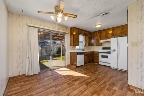549 Front St, Taft, CA 93268 photo 11