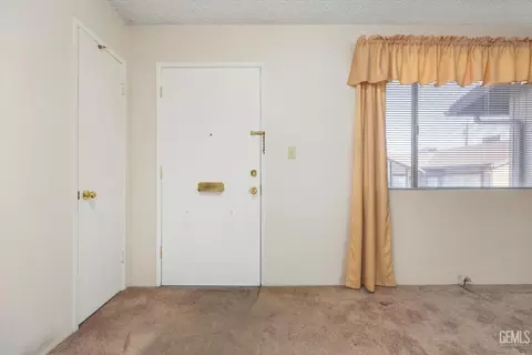 549 Front St, Taft, CA 93268 photo 6