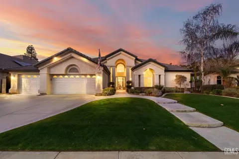 11410 Hyde Park Dr, Bakersfield, CA 93311