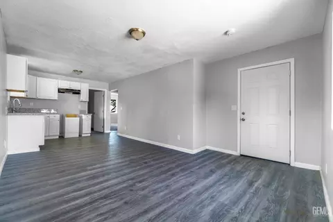 2214 Nelson St, Bakersfield, CA 93305