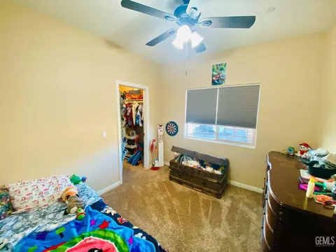 Bedroom - 22325 Mccarthy, Tehachapi, CA 93561 photo 5 of 7