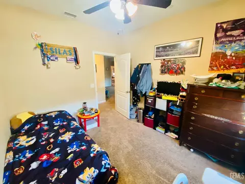 Bedroom - 22325 Mccarthy, Tehachapi, CA 93561 photo 4 of 7